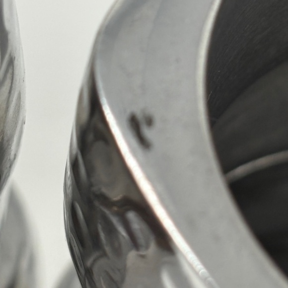 Set of 12 Pewter Metal Napkin Rings Hammered Style Square with Large Round Hole - Picture 4 of 7